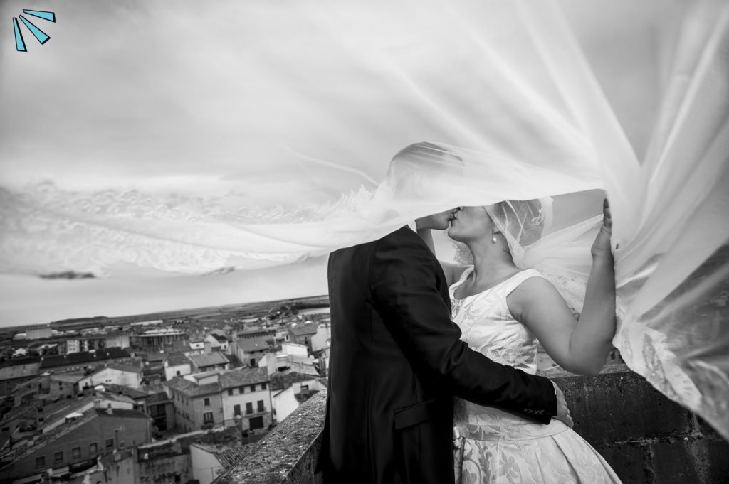 Fotos de bodas en la naturaleza, en logroño, La Rioja, postboda en Navarra