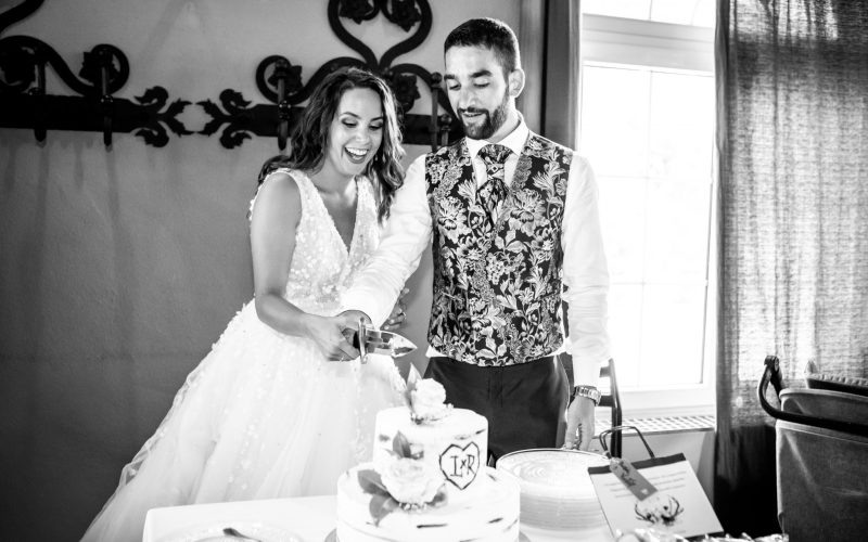 Fotos de boda en Iglesia. Ceremonia de los novios en Estollo